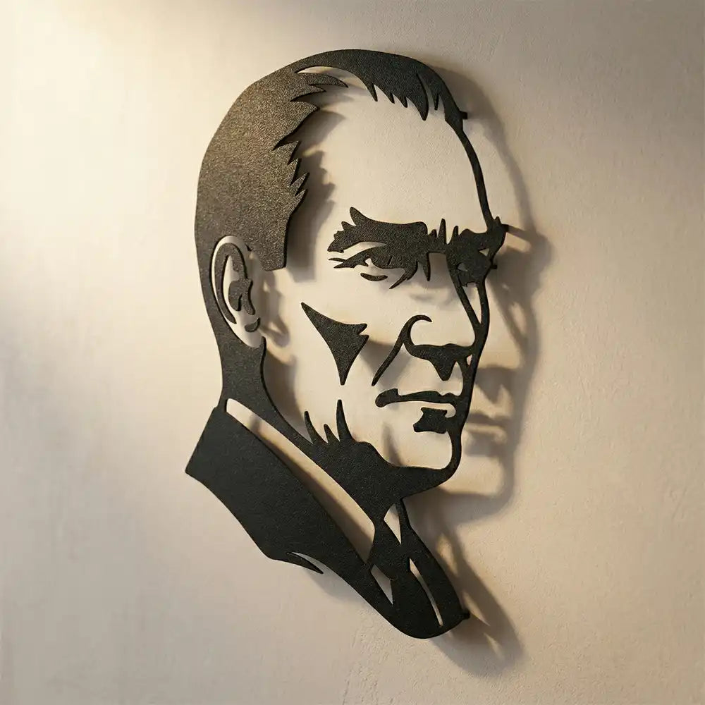 Prestijli bir Atatürk hediyelik seçeneği olan, 1.5 mm çelikten üretilmiş 3 boyutlu gölge efektli modern Atatürk metal duvar tablosu.