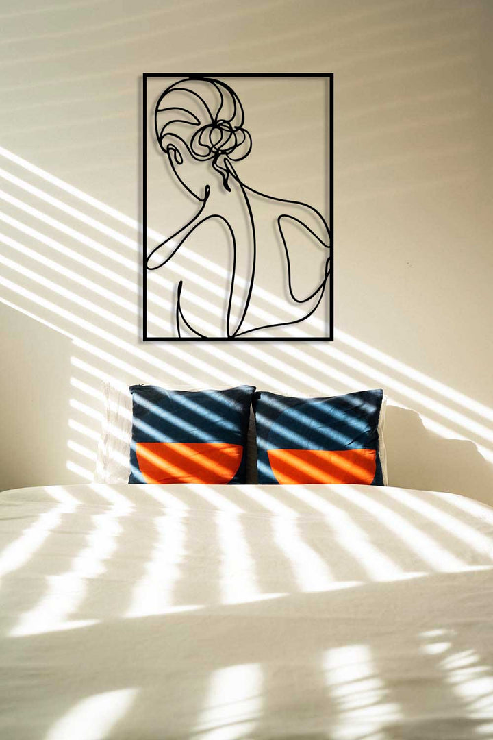 Zarafet Kadın Figürü Metal Duvar Tablosu - Modern Sanat Koleksiyonu - Artroya