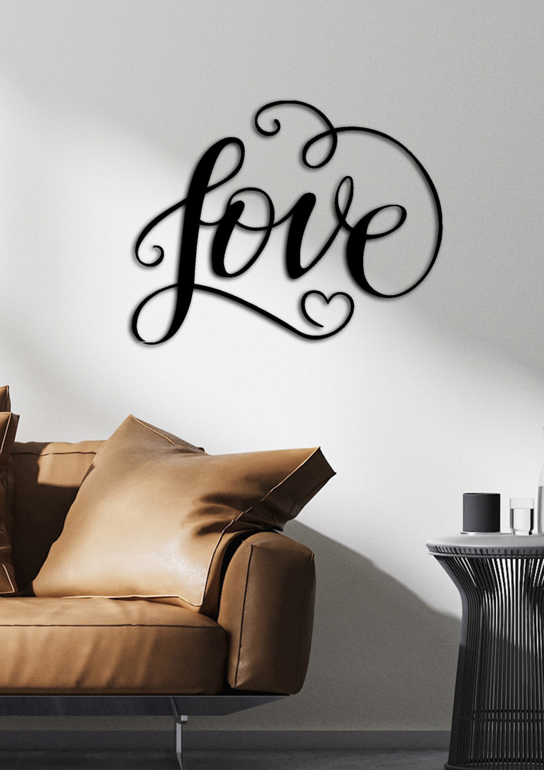 Love Açılı Saf Tipografik Metal Duvar Sanatı Perspektifi