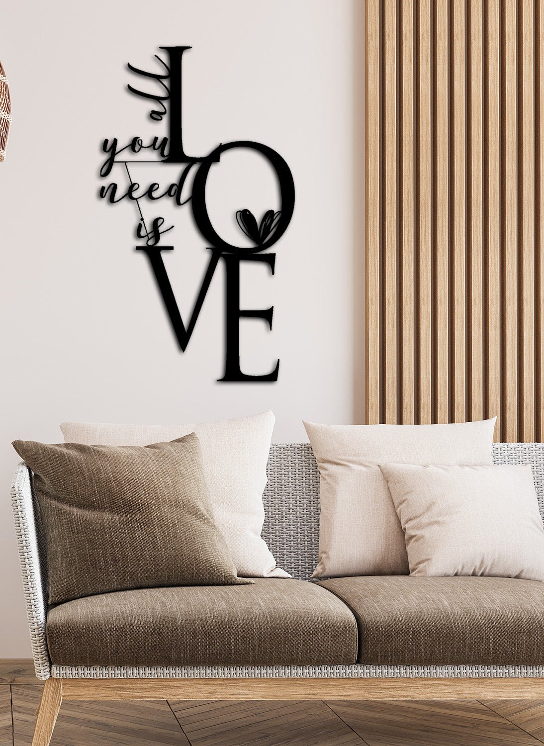 All You Need Is Love Artroya Metal Tablo Yakın Plan Lazer Kesim