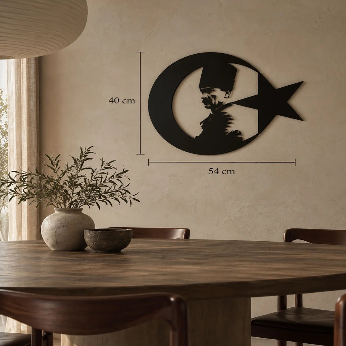 Atatürk ay yıldız metal duvar tablosunun 40 x 54 cm ölçülerini gösteren ürün görseli.