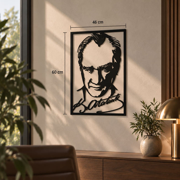 Atatürk portre ve imza tasarımlı siyah metal duvar tablosunun 60 x 46 cm ölçülerini gösteren ürün görseli.