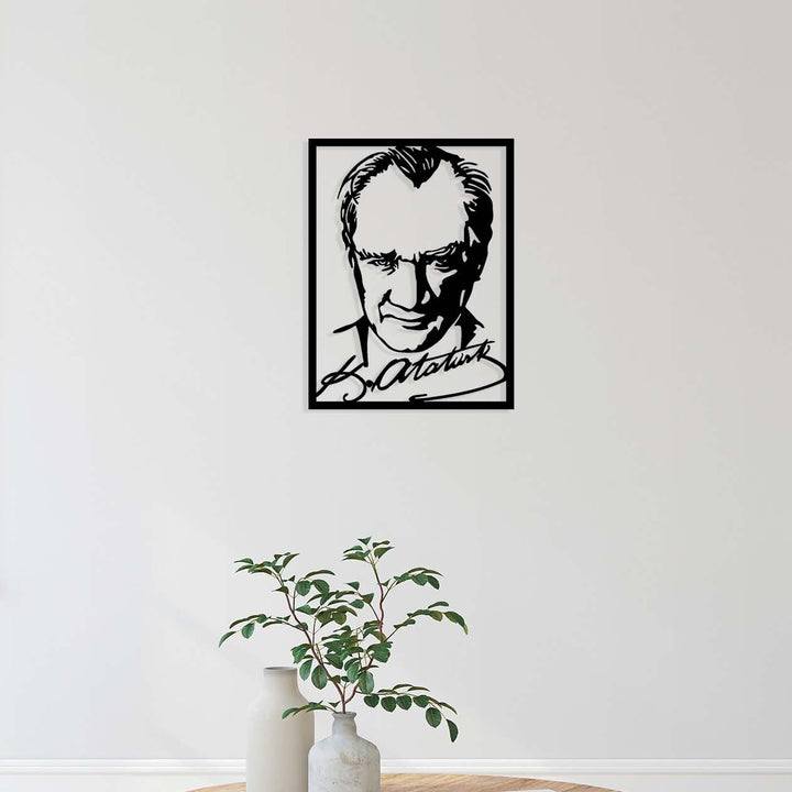 1.5mm çelik lazer kesim detaylı Atatürk imzası - Artroya hassas işçilik ve mat siyah yüzey.