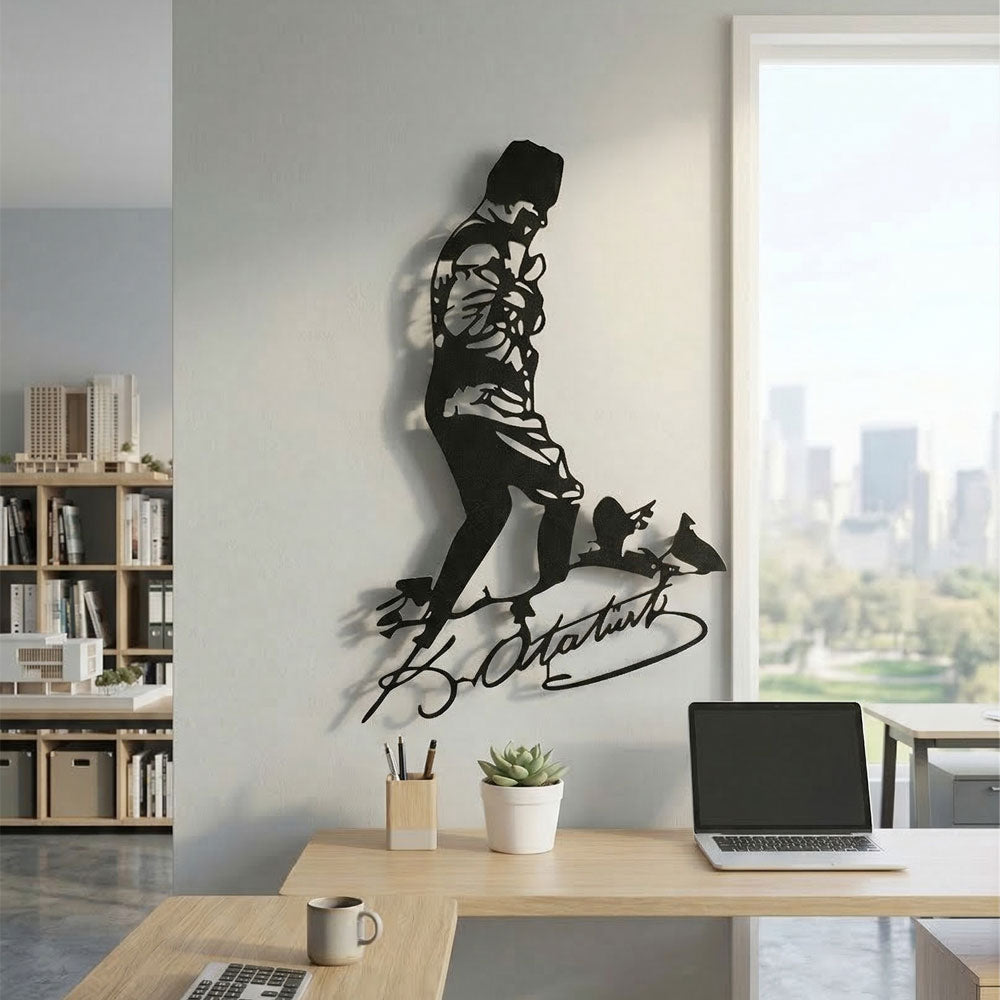 Her dekorasyona uyumlu Siyah, Gold (Altın) ve Gümüş renk seçenekleriyle sunulan lüks Atatürk Kocatepe metal duvar sanatı modelleri.