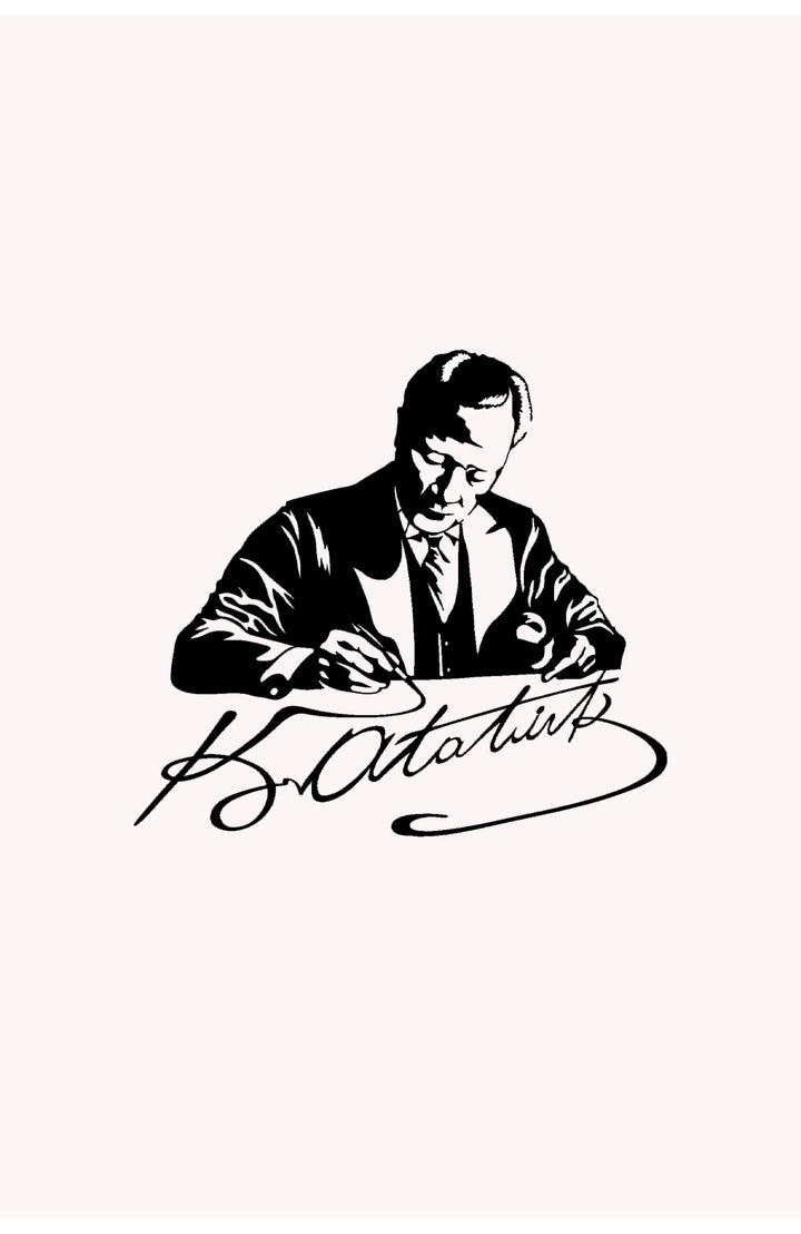 Tek çiviyle kolay kurulum - Cumhuriyetin İmzası metal tablo pratik montaj çözümü.