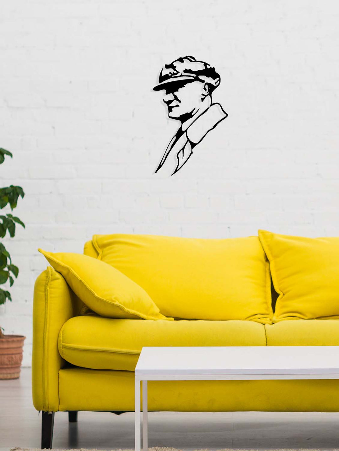 Prestijli ofisler için Atatürk metal duvar sanatı - Stil rehberi ve uygulama örneği.