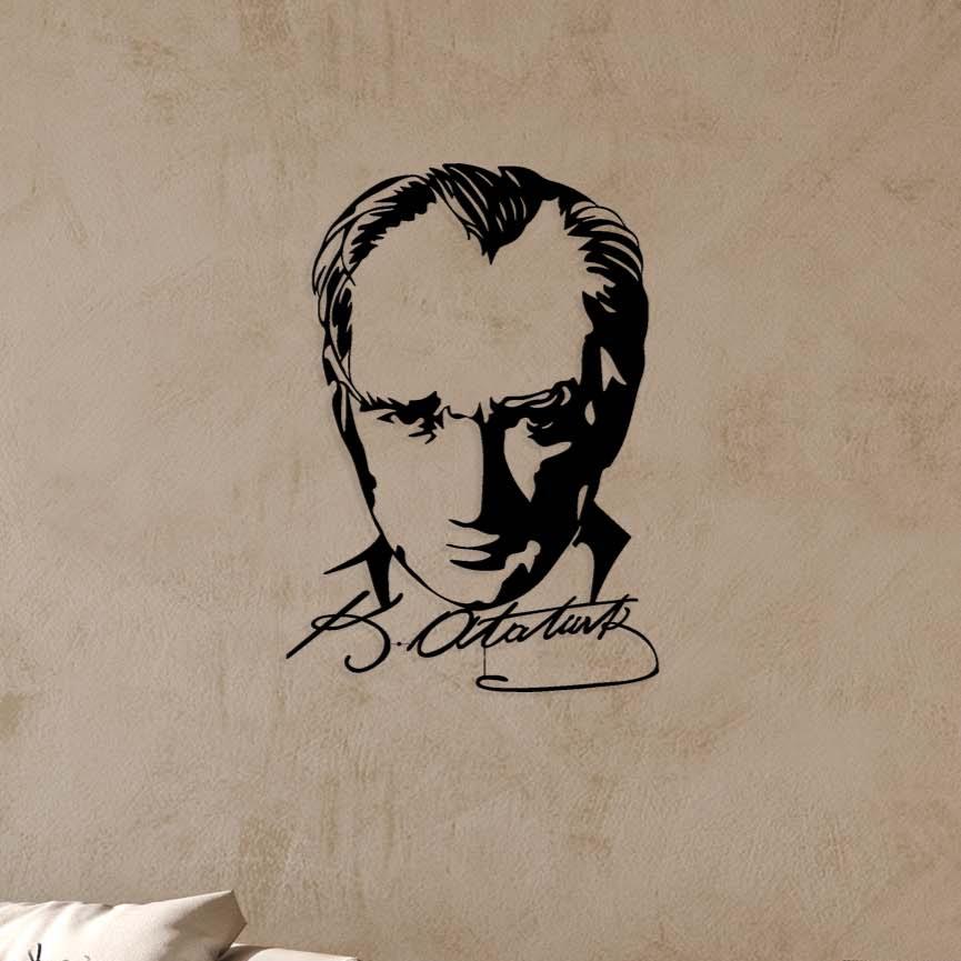 Atatürk portresi ve imzalı çerçevesiz metal duvar tablosu - Modern ve sınırsız sanatsal dekor.