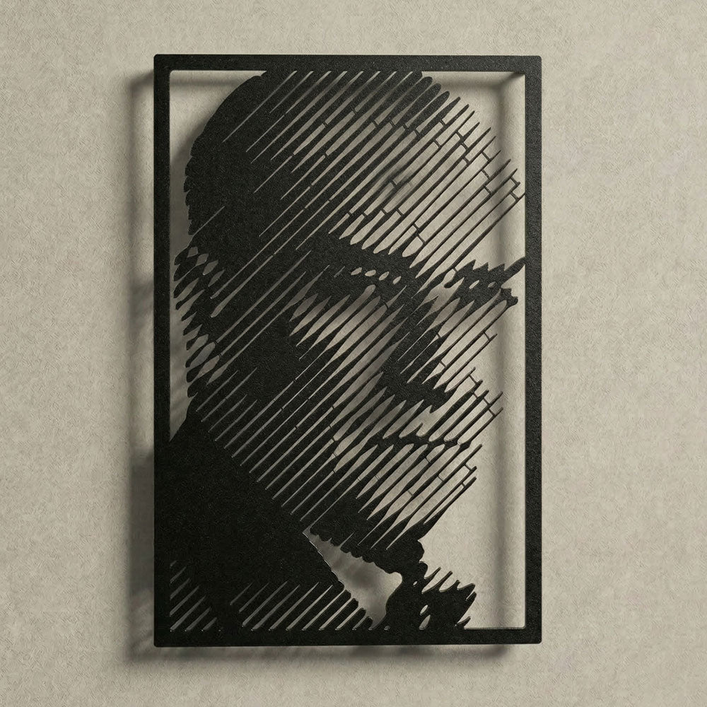 Modern geometrik hatlarla tasarlanmış, asil textüre siyah 1.5mm çelik Atatürk vizyoner metal duvar tablosu.