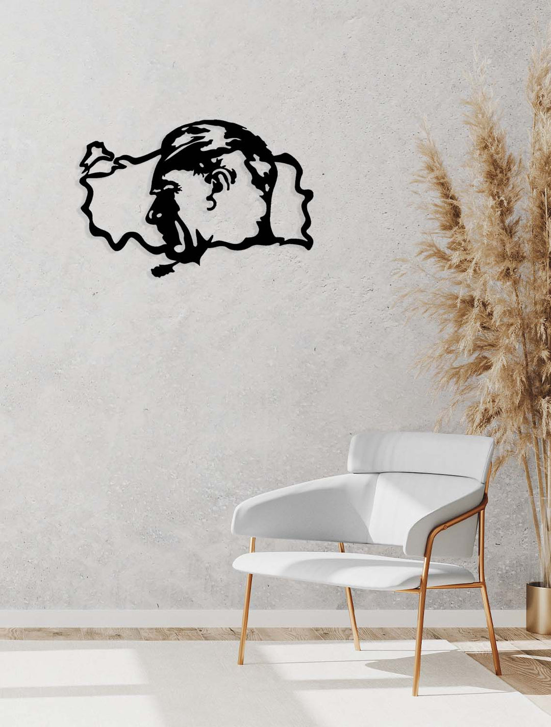 Minimalist ofis duvarında Atatürk metal duvar sanatı - Mekana otorite, dinginlik ve prestij katan sanatsal duruş.