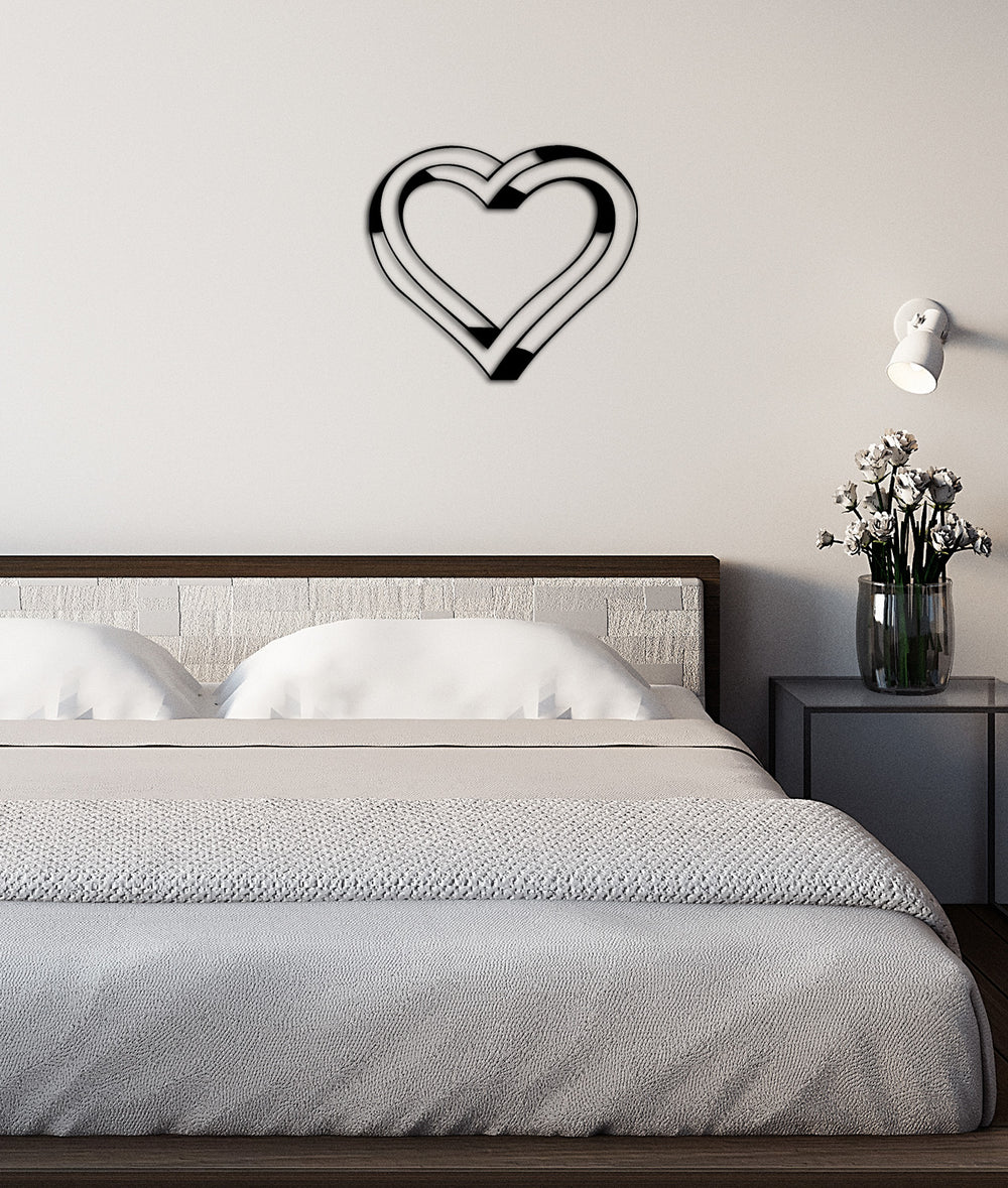 İmkansız Geometrik Kalp Formu Üzerine Hassas Lazer Kesim İşçiliği