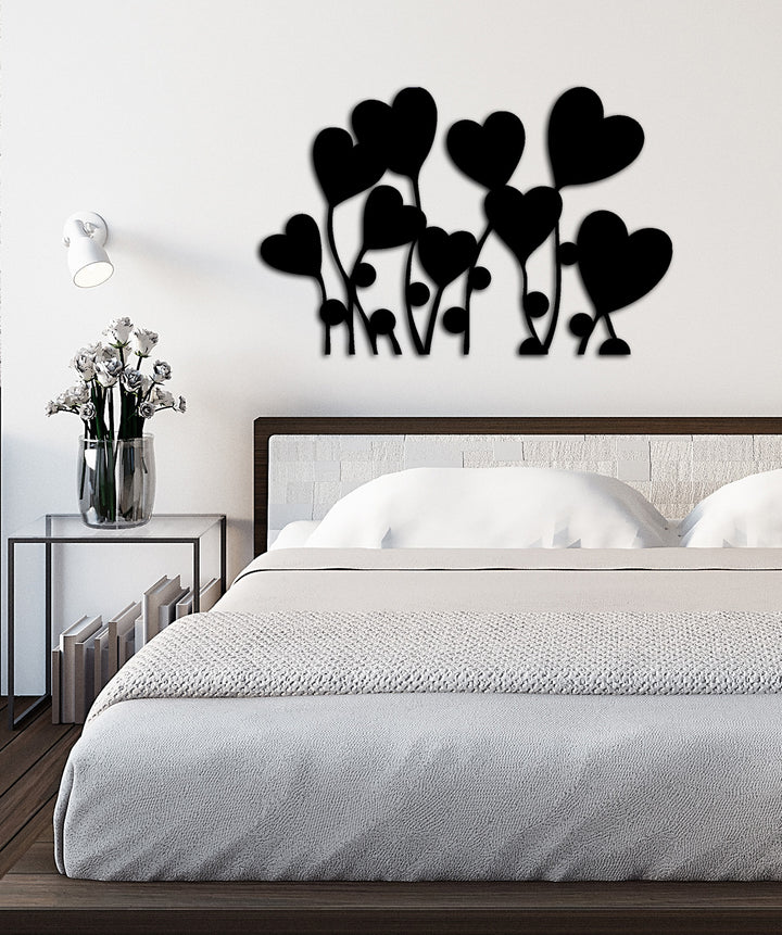 Lazer Kesim Çiçekli Dal ve Kalp Formu İşçilik Detayı