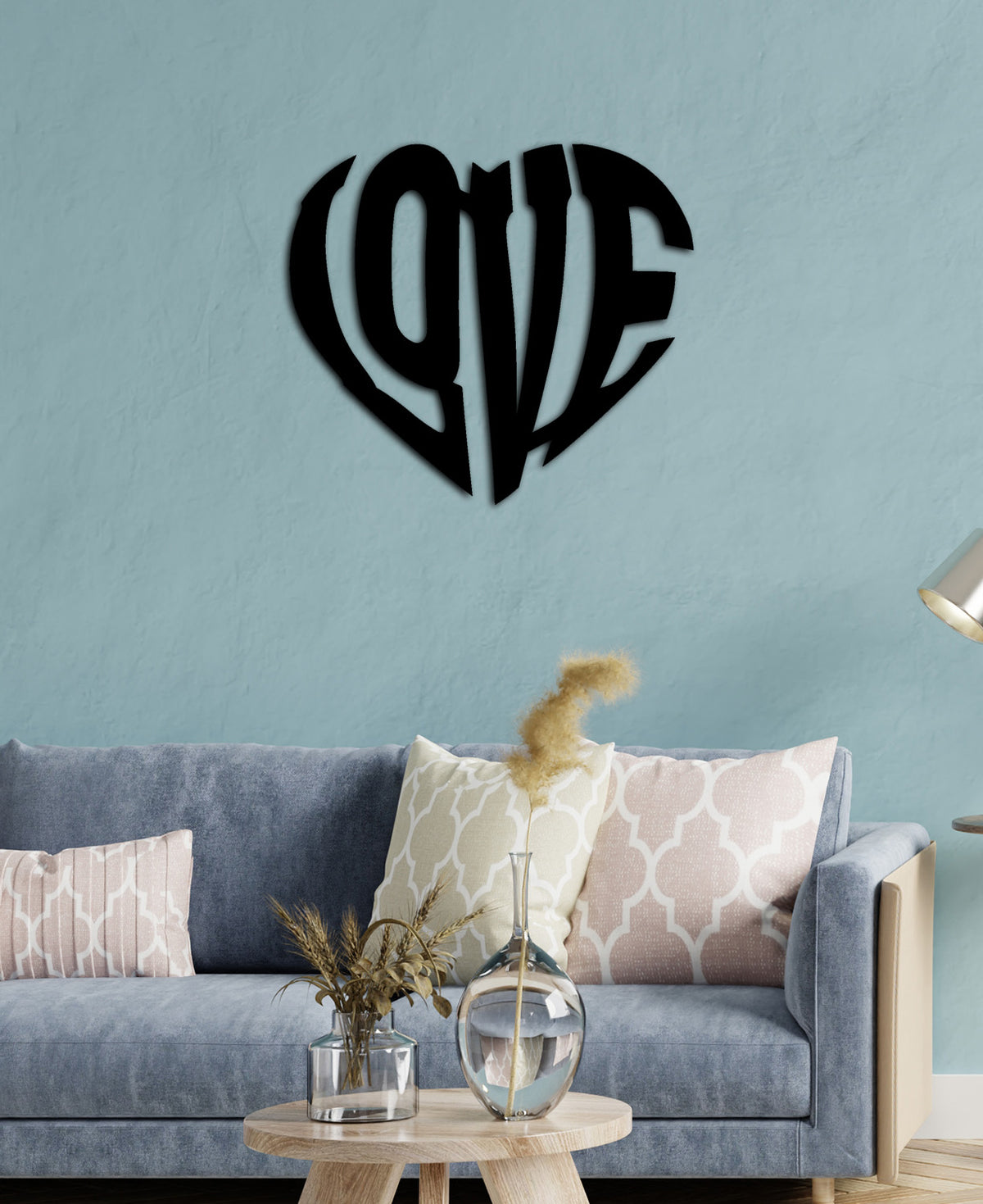 Lazer Kesim LOVE Kelimesi ve Kalp İstifi Detayı