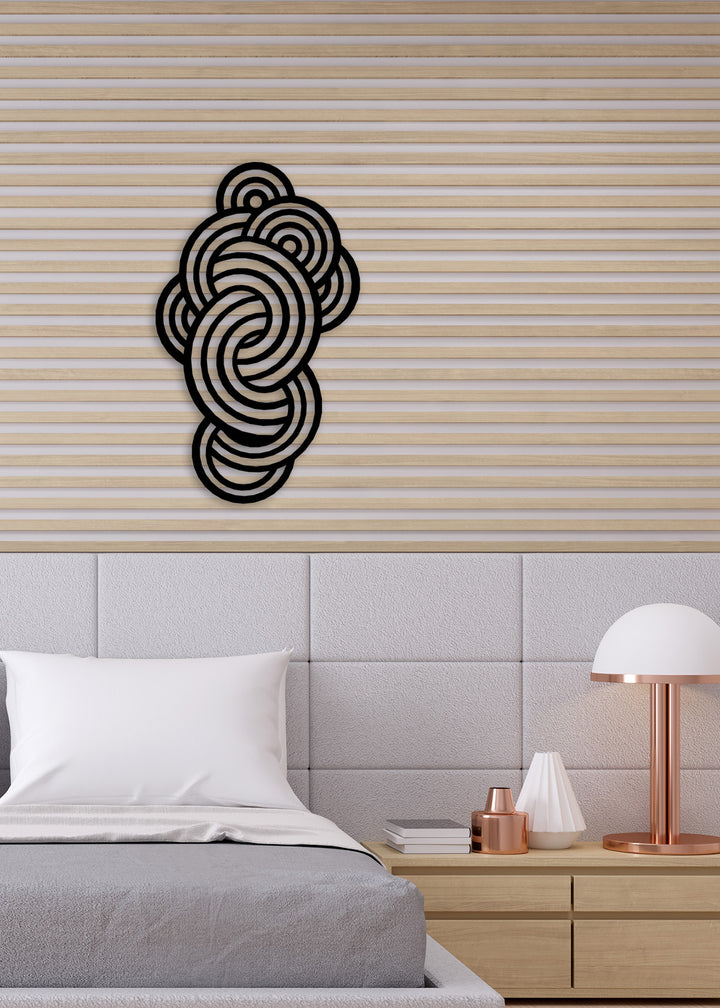 Lazer Kesim Soyut Çizgi Sanatı ve Metal Pano Hassas İşçilik Detayı