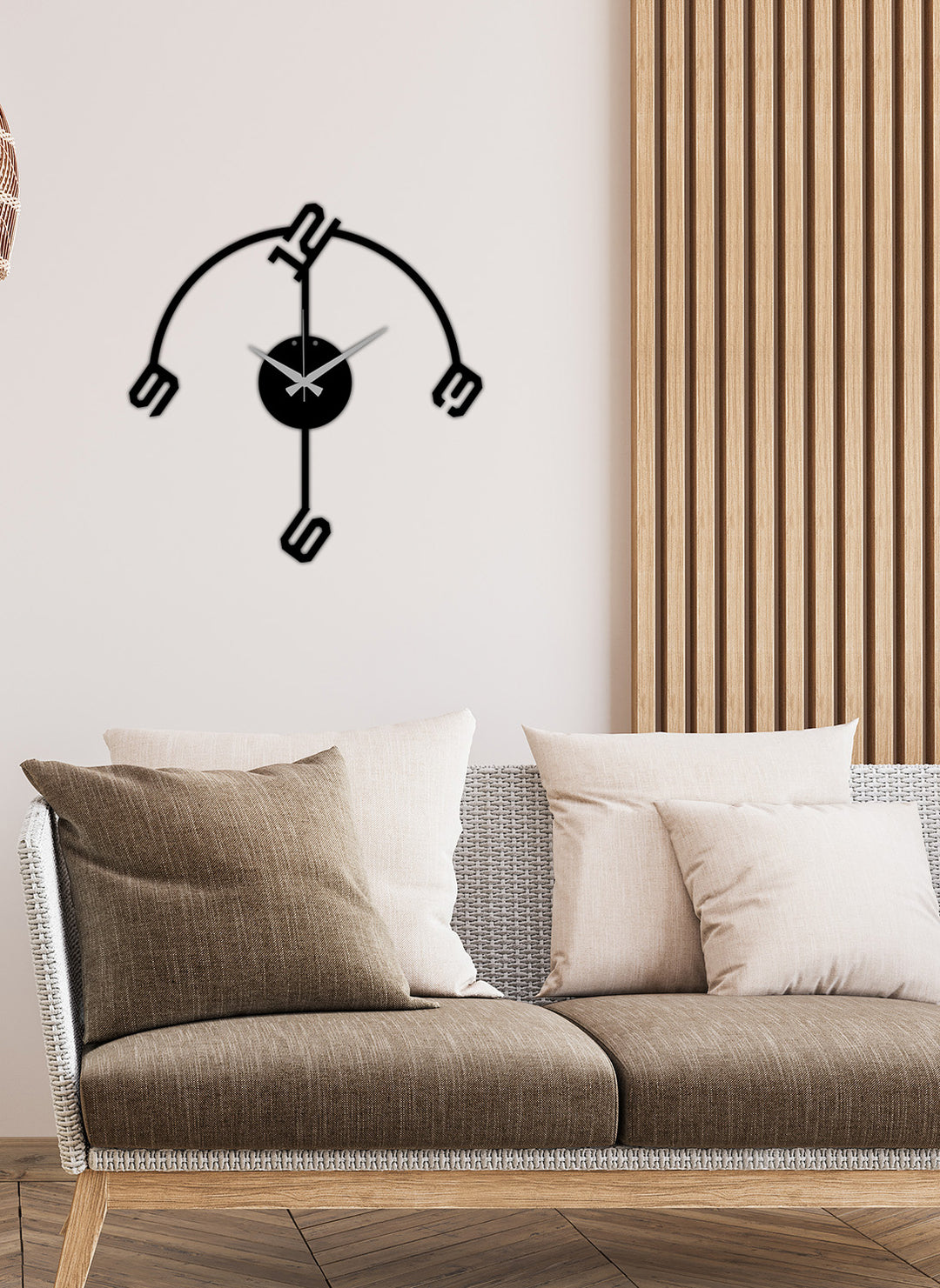 Modern Salon Dekorasyonu İçin Siyah Sessiz Akar Metal Duvar Saati