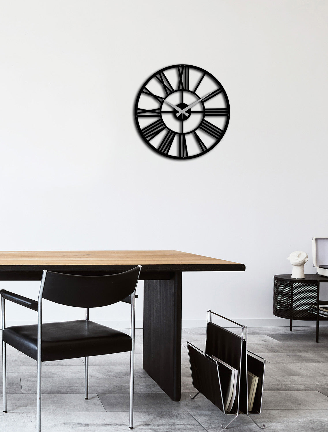 Prestijli Ofis Dekorasyonu İçin Mat Siyah Imperium Meridian Tasarım Saat