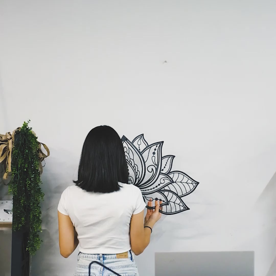 Artroya 3D Lotus Metal Tablo Renk Seçenekleri: Siyah, Gold ve Gümüş Varyasyonları