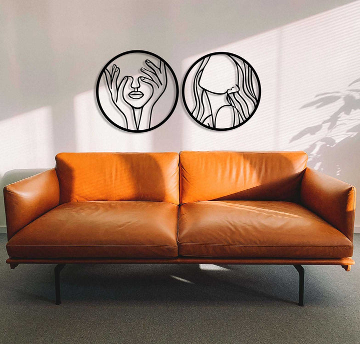 Sessiz Diyalog Soyut Kadın Figürü Siyah Metal Duvar Tablosu - Modern Sanat Dekorasyonu