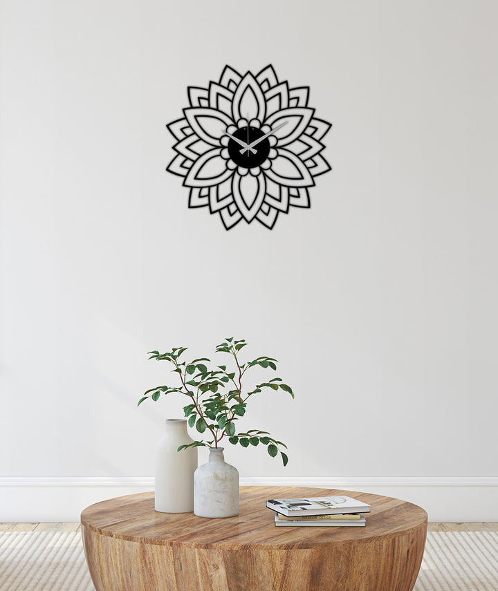 Eternal Mandala Siyah Metal Duvar Saati - Modern Spiritüel Tasarım