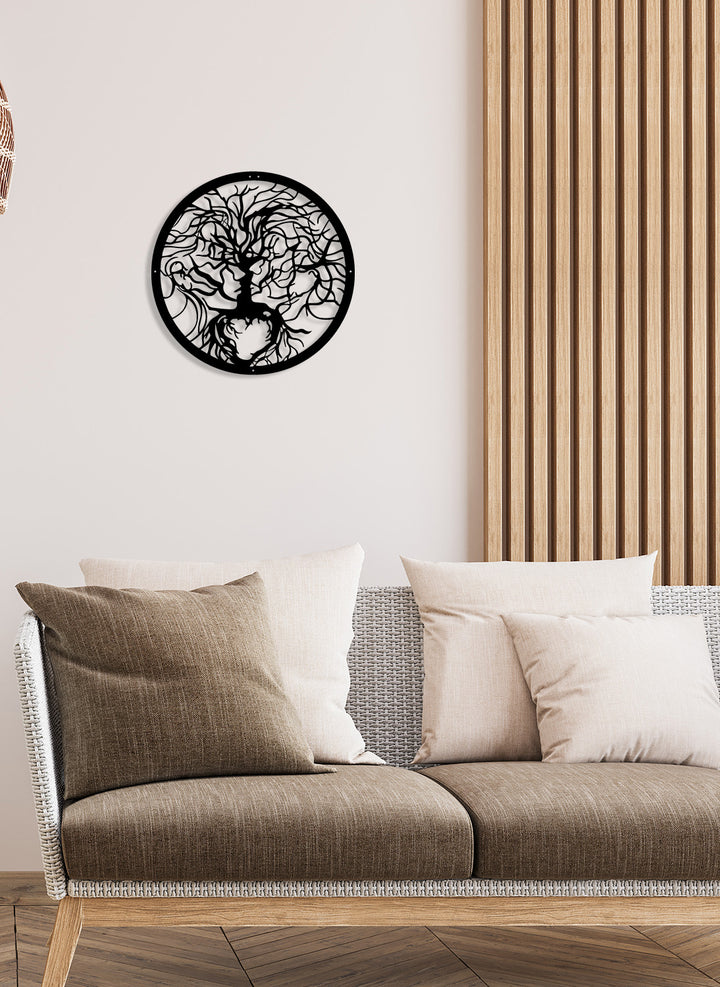 Saklı Yüzler Siyah Metal Duvar Tablosu - Modern Soyut Yüz Sanatı